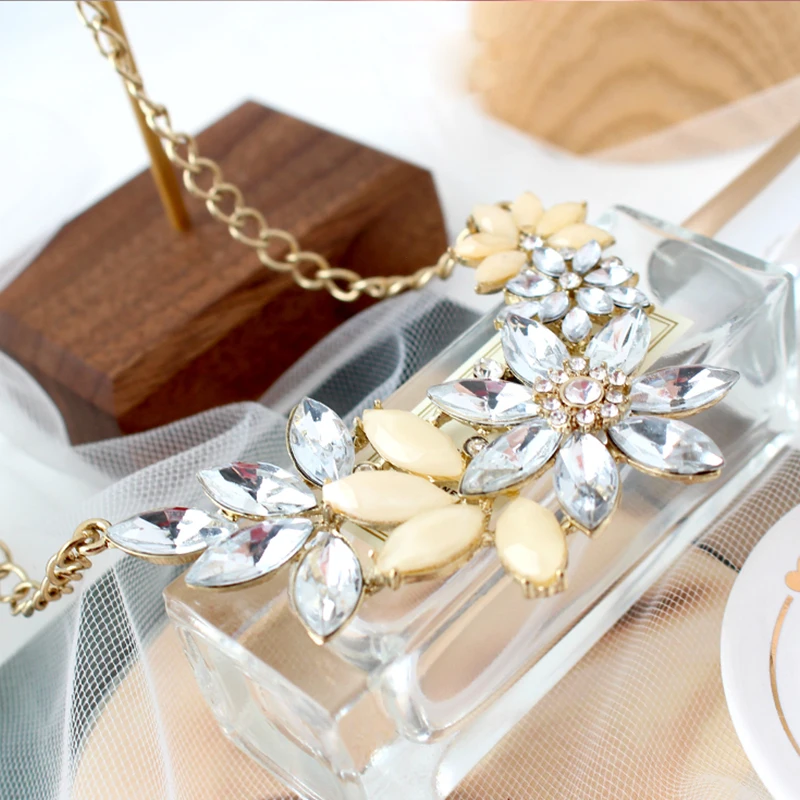 

Big Flowers Statement Crystals CZ Gold Color Choker Necklace Collar for Women Bridal Wedding Party Rhinestones Fashion Necklace