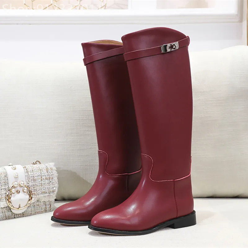 Рыцарские сапоги из натуральной кожи высокого качества с ремешком и пряжкой