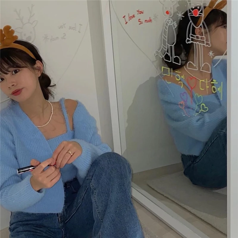 

Korean Chic Autumn and Winter New Western Style Short Knitted Bottoming Camisole + Loose Knitted Cardigan Two-Piece Set