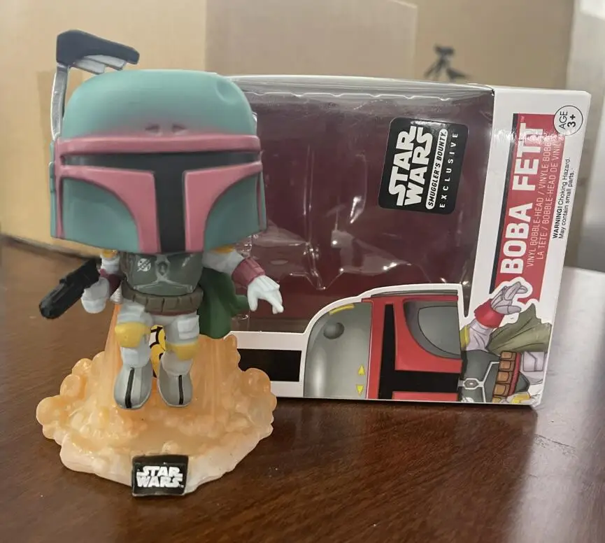 

Star War Boba Fett Exclusive Smuggler's Bounty Vinyl Figure Toys