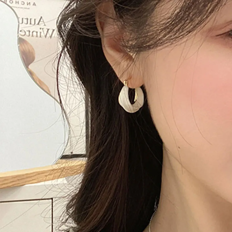 

VENTFILLE 925 Sterling Silver White Drip Glaze Circle Earrings For Women French Trendy Temperament Party Jewelry 2021 New