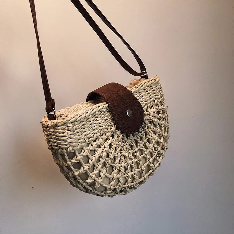 

Casual Hollow Half Moon Straw Women Shoulder Bags Wicker Woven Crossbody Bag Summer Beach Rattan Bag Lady Small Bali Purses 2021