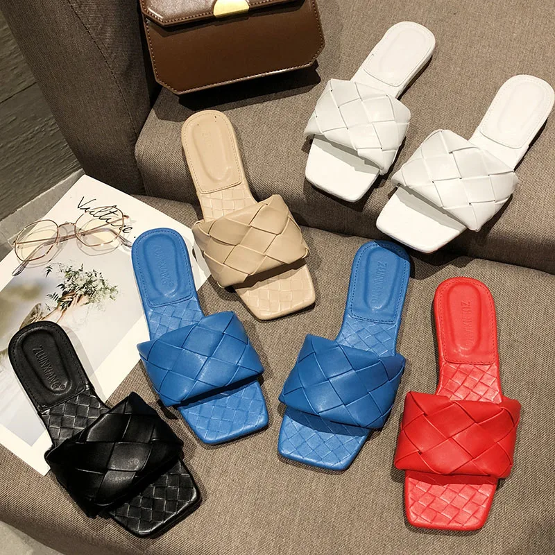 Модные женские сандалии Удобная обувь на плоской подошве с квадратным носком