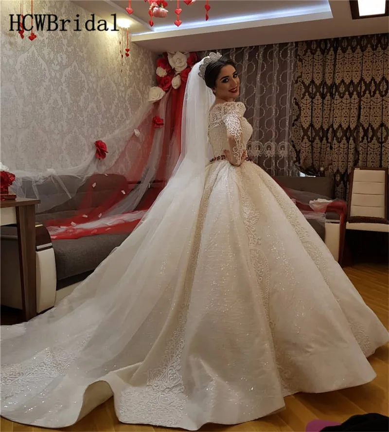 

Long Sleeves Princess Wedding Dresses New Graceful Lace Appliques Glitter Bridal Dress Custom Made Robe De Mariee New Arrival