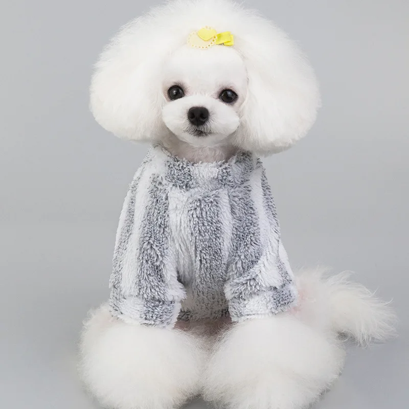 

Pet Clothes Autumn Winter New Dog Jacket Cat Vest Warm Clothes French Bulldog Shirts Christmas Shirt Dog Cloak Luxury Clothes