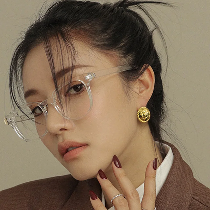 

AJC Fashionable Women's Earrings Light Luxury Air Earrings Gold Accessories Gold Round Charm Earrings