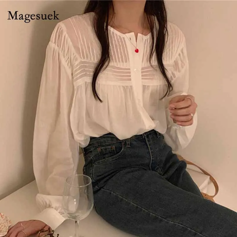 

Plus Size 2020 Autumn Puff Sleeve Casual Loose Womens Tops Women Solid O-neck White Shirts Cardigan Cotton Women Blouses 11014