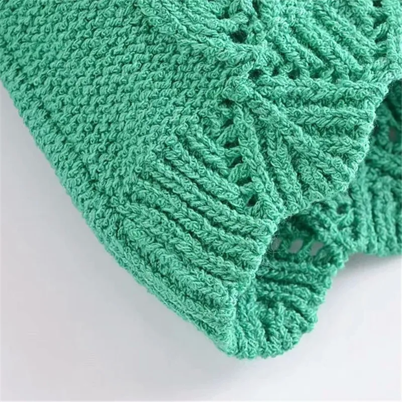 

PSEEWE Za Green Sweater Woman 2021 Pompoms Knitted Sweater Women Cut Out Long Sleeve Cropped Sweater Autumn Fashion Pullovers