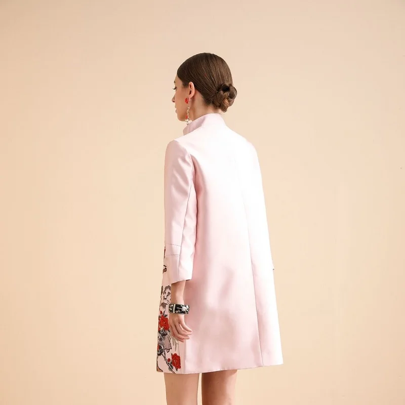 

2021 coats Embroidery Solid new High Quality spring autumn Flower Loose coat Vintage Women Clothing Celebrities winter overcoat