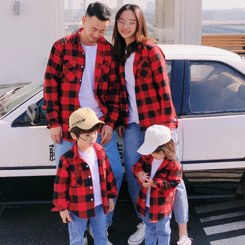 

Family Matching Costume 2021 Spring&autumn New Korean Print Checked Shirt Family Look Mommy and Me Clothes Wear for Babies