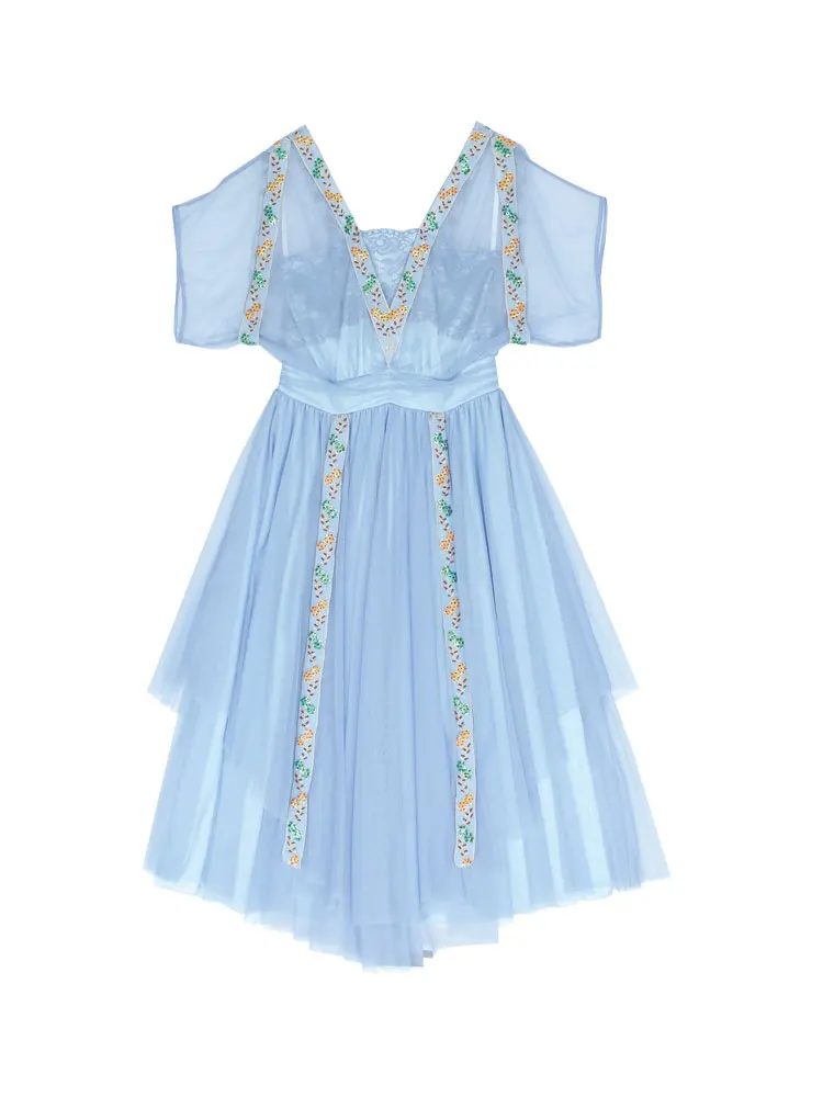 

Summer short sleeved sweet and lovely lace embroidered gown handmade with sparkling handmade with sparkling fresh blue