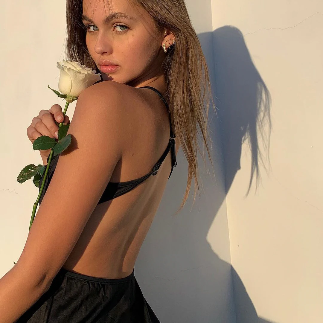 

Rapwriter Backless Black Dress Sexy Cross Bandage Mini Dress Women Sleeveless Sundress Simple Boho Beach Dress 90S Retro Costume