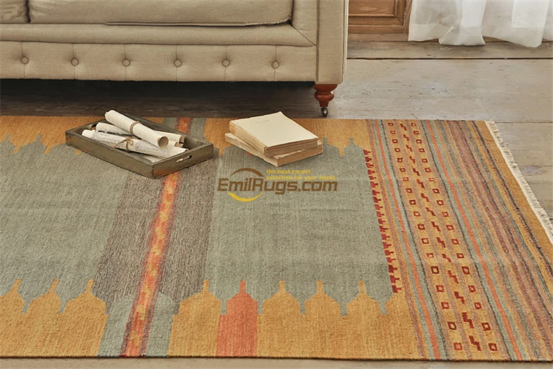 

KILIM CARPETS FLOOR THE CRAFT OF MAKING WOOL BY HAND RUNNER CARPET ROOM FLOOR DECORATION FOLK ART WOOL RUG CARPET