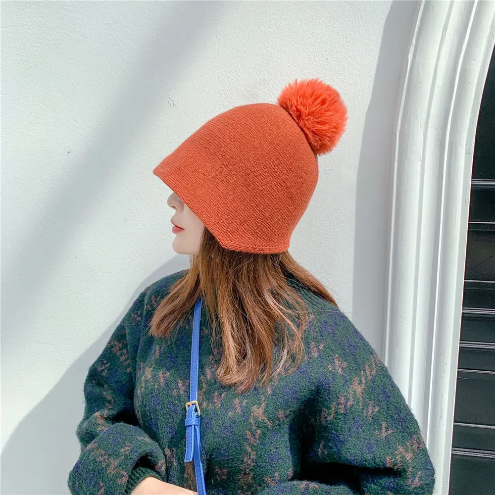 2021 Female Autumn and Winter Korean Warm Fisherman Hat Multicolor Wild Fashion Dome Bucket Hat Ear Protection Hair Ball Hat