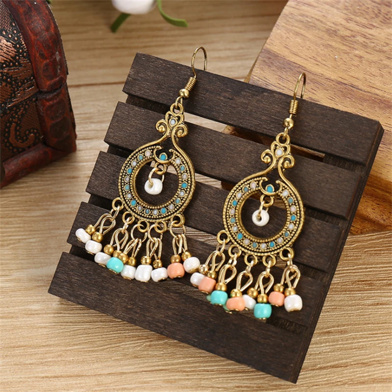 

Маленькие серьги в стиле ретро и свежие, богемные серьги, женские креативные серьги, маленькие ювелирные изделия, многослойные серьги бусин...