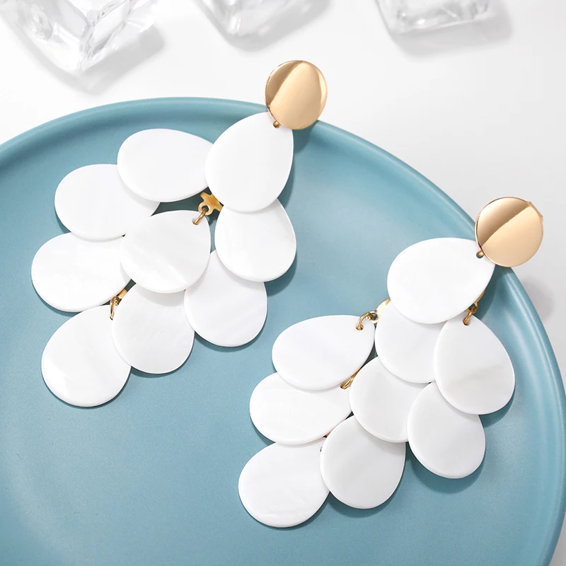 Женские серьги клипсы без пирсинга с листьями ракушек и кисточками эффектные