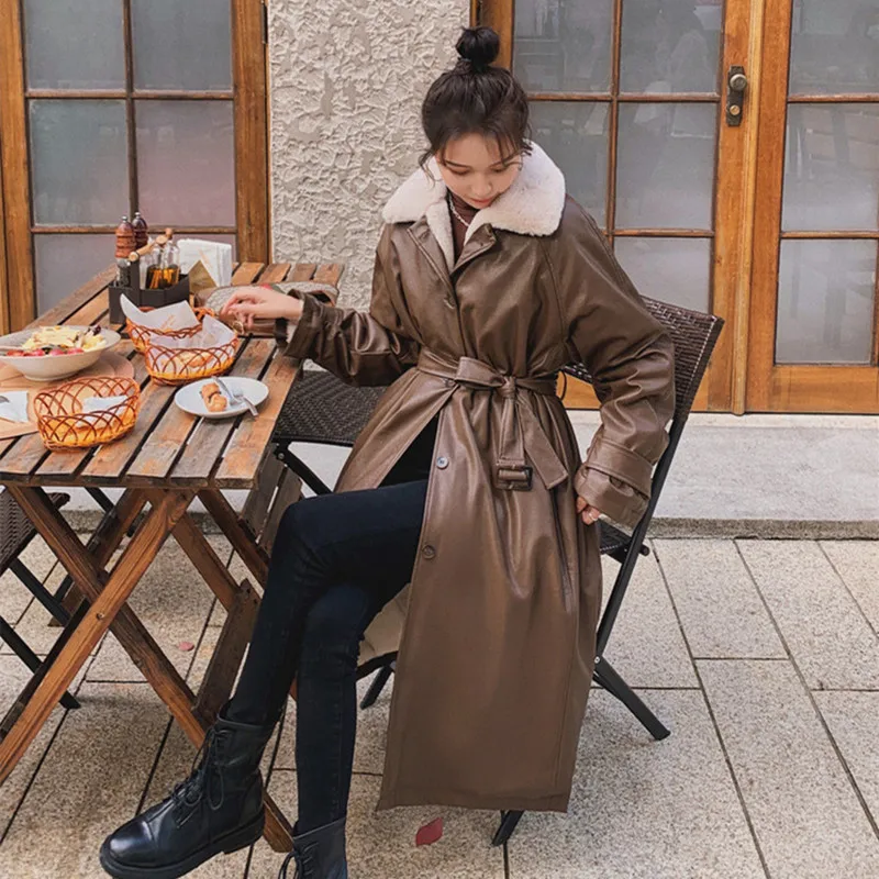 

Корейская женская свободная и толстая кожаная куртка средней длины 2021 зимняя куртка с бархатным утеплителем Женская Повседневная парка