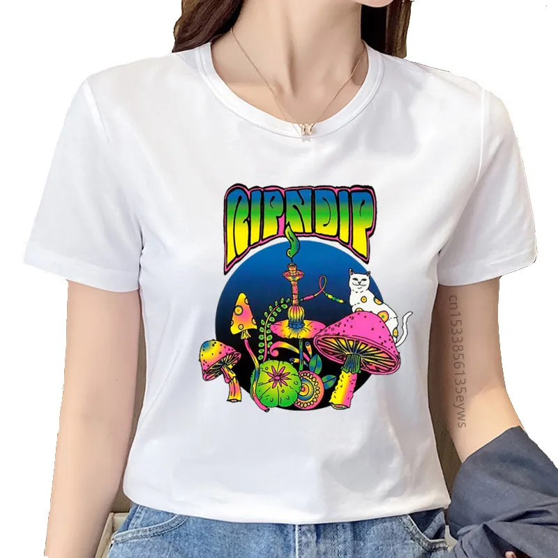 

Harajuku colorful mushroom kitten print O-neck T-shirt casual streetwear 2021 fashion casual T-shirt women and men's casual tops