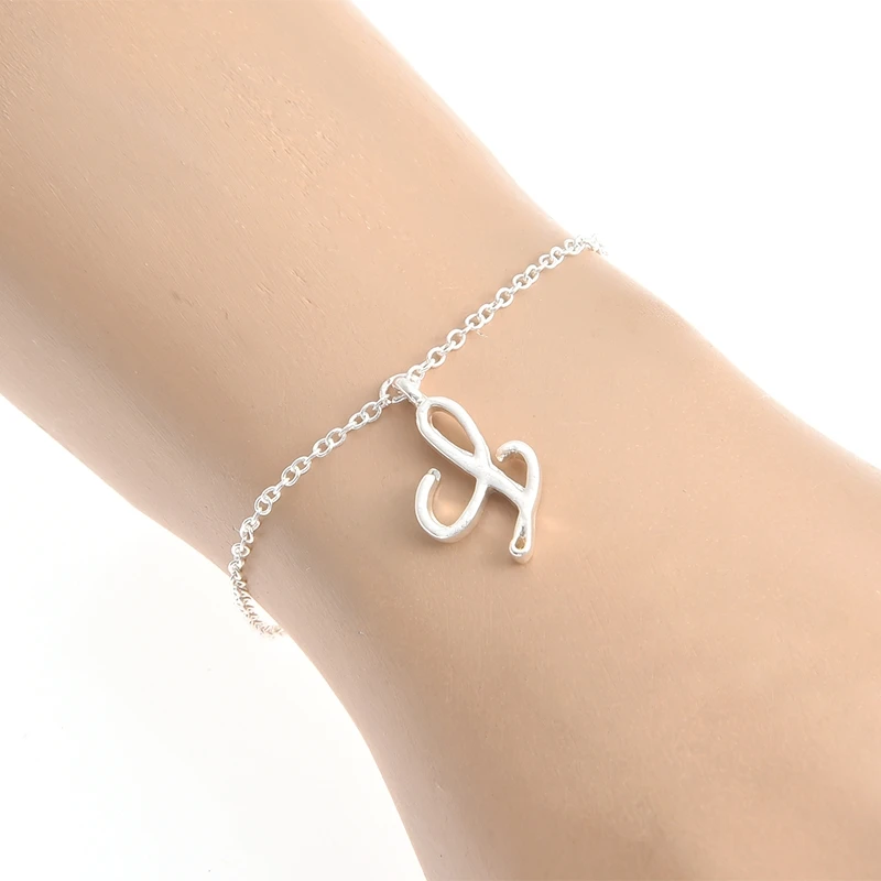 

Monogram Cursive Initial L Name Bracelet Swirl English Alphabet Letter Initials Text Character Chain Bracelets Gift for Friends