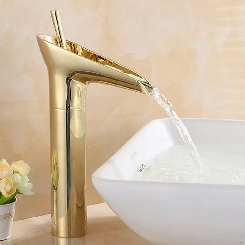 Роскошный современный золотой кран для ванной комнаты раковины водопада