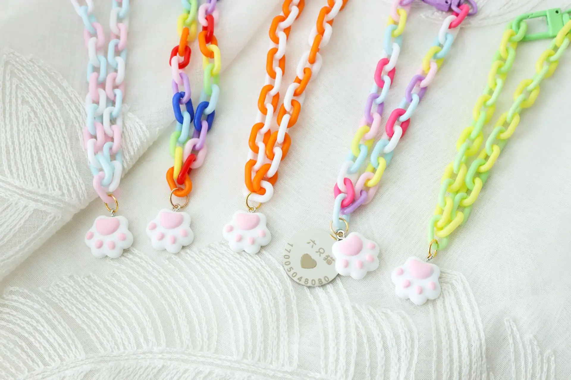 Ожерелье для собак и кошек карамельных цветов подвеска-колокольчик защиты