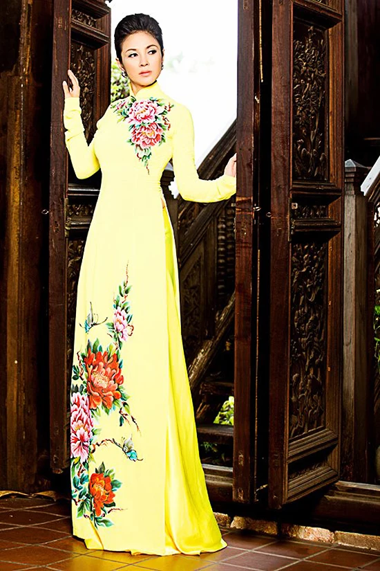 Традиционное черное платье Ципао юбка-Ципао в стиле ретро с пионами ручная