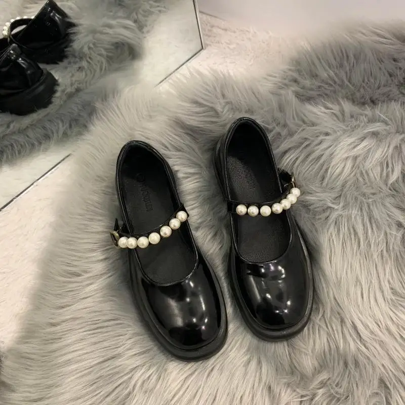 

Moccasin Shoes Loafers With Fur Pearl Decorateion Clogs Platform Shallow Mouth Female Footwear Casual Sneaker Round Toe Moccasin