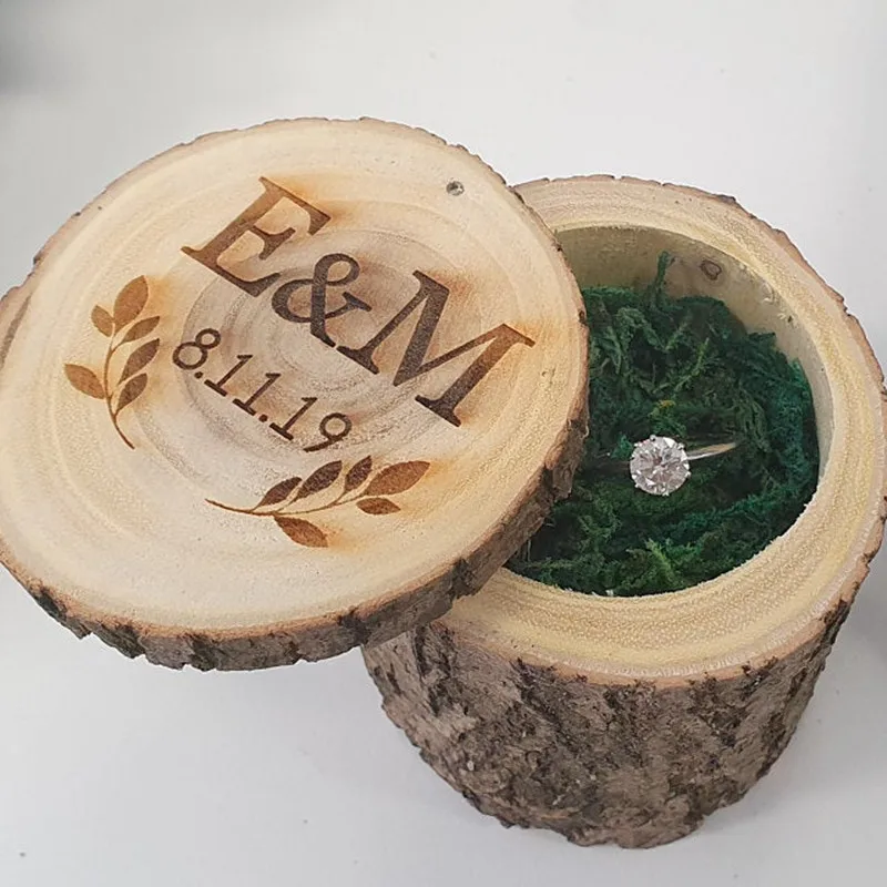 Деревянная шкатулка для обручального кольца в деревенском стиле