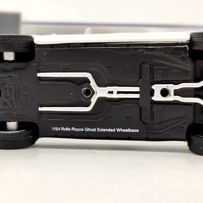 Коллекция 1/64 года модель R ls ce Ghost расширенная колесная база DC8802 литые модели