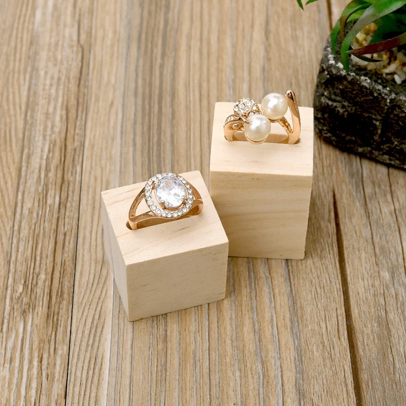 

1 Pair of Wood Ring Display Stand Couple Ring Holder Ring Bracket B & 3-Piece Fashion T-Bar Jewelry Display Rack
