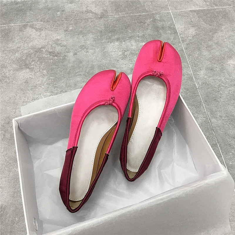 Newest Patchwork Split Toe Flat Shoes Woman Mixed Color Luxury Satin Butterfly-knot Slip On Ballet Flats Spring Women Shoes