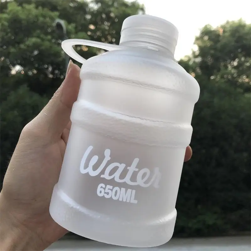 Бесплатная доставка товаров Спортивная бутылка для воды 650ML Протеин шейкер
