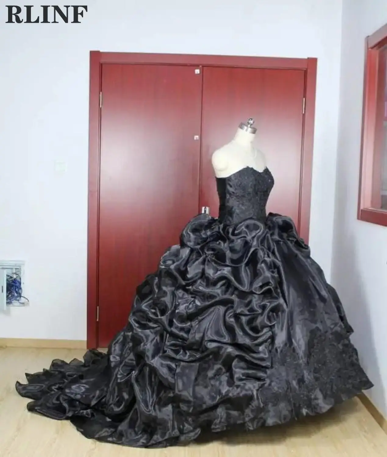 

Vintage Black Lace Appliques Ball Gown Quinceanera Custom Formal Evening Dress