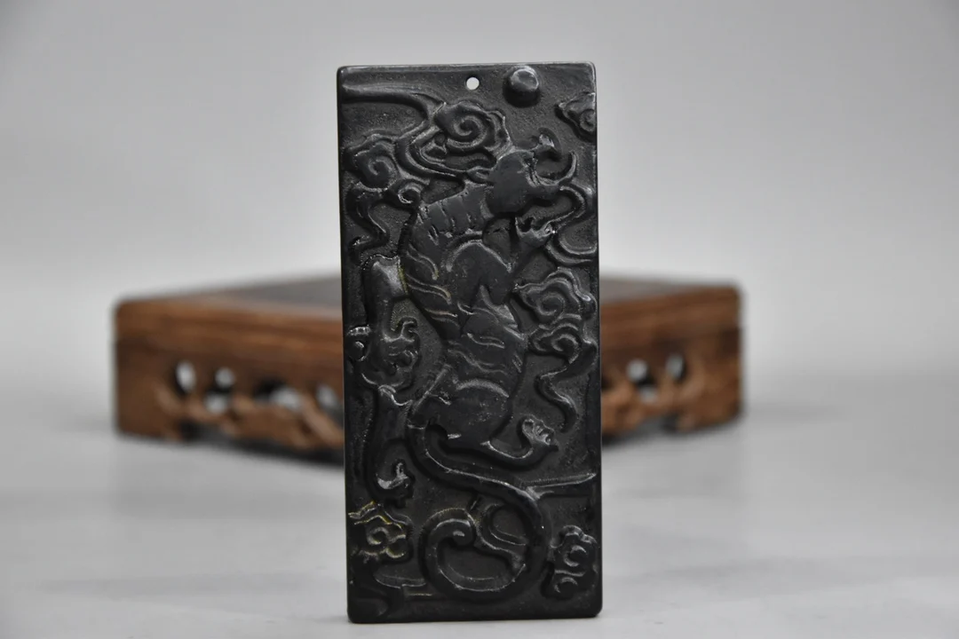 

Хуншанская культура, метеорит Железный сизан, полученный уровень сокровищ, Литературная игра, белый тигр Би