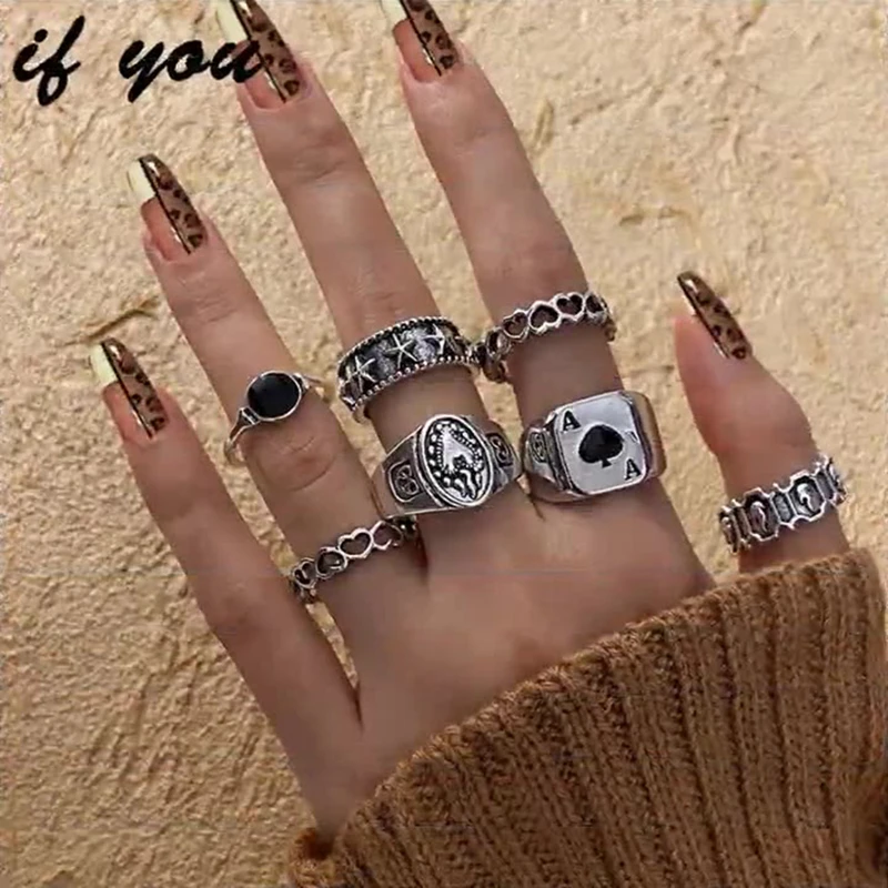 7pcs/Set Bohemia Retro Punk Gothic Poker Heart Star Ring For Men Women Geometry Antique Siver Color Fashion Adjustable Rings