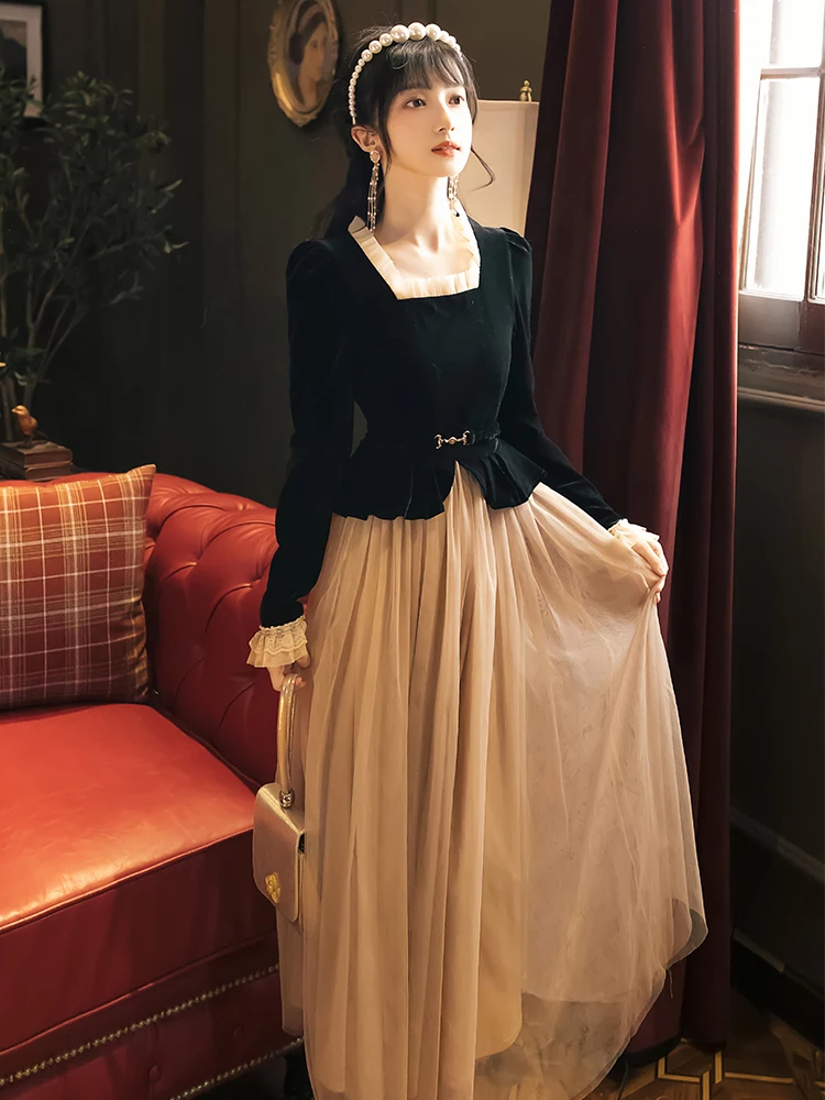 

Make French vintage dress velvet dress
