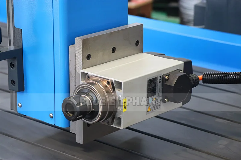 4 оси cnc маршрутизатор 1530 Цена 4.5kw HQD воздушный охлаждающий шпиндель Высокая точность cnc маршрутизатор дешевое оборудование с вакуумным столом