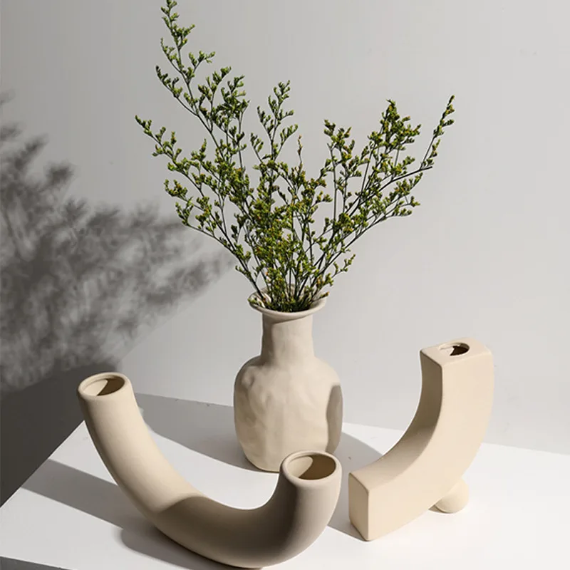 

Creative Art Ceramic Vase Ornaments Dried Flower Bouquets Desktop Cabinet Decoration Vases Minimalist Flower Arrangement Bottle