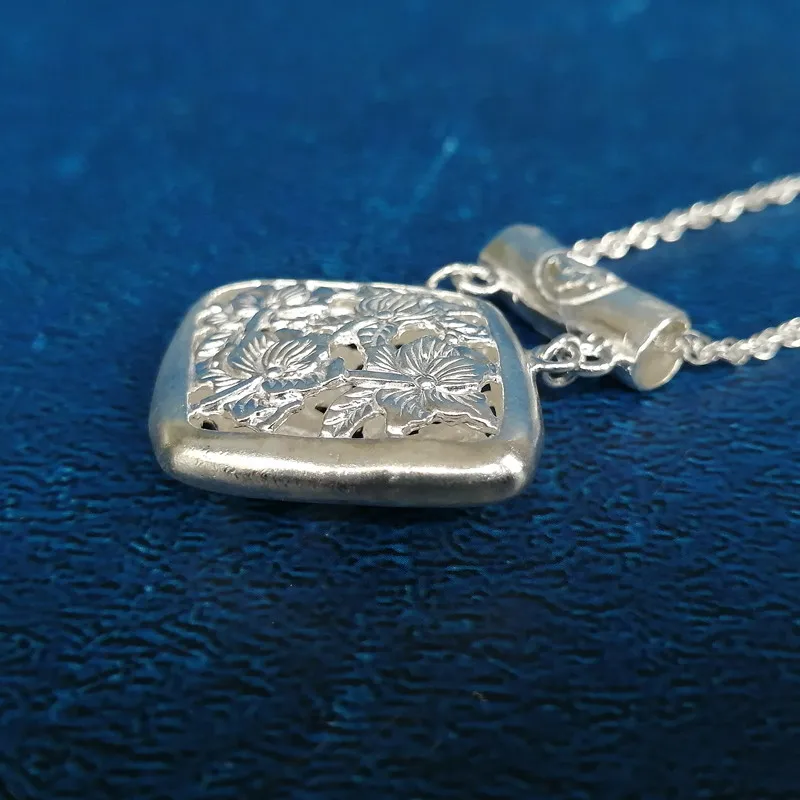 Bastiee Customized Necklace Pendant Women Personalized 999 Sterling Silver Longeval Lock Hmong Handmade Luxury Jewelry Gifts