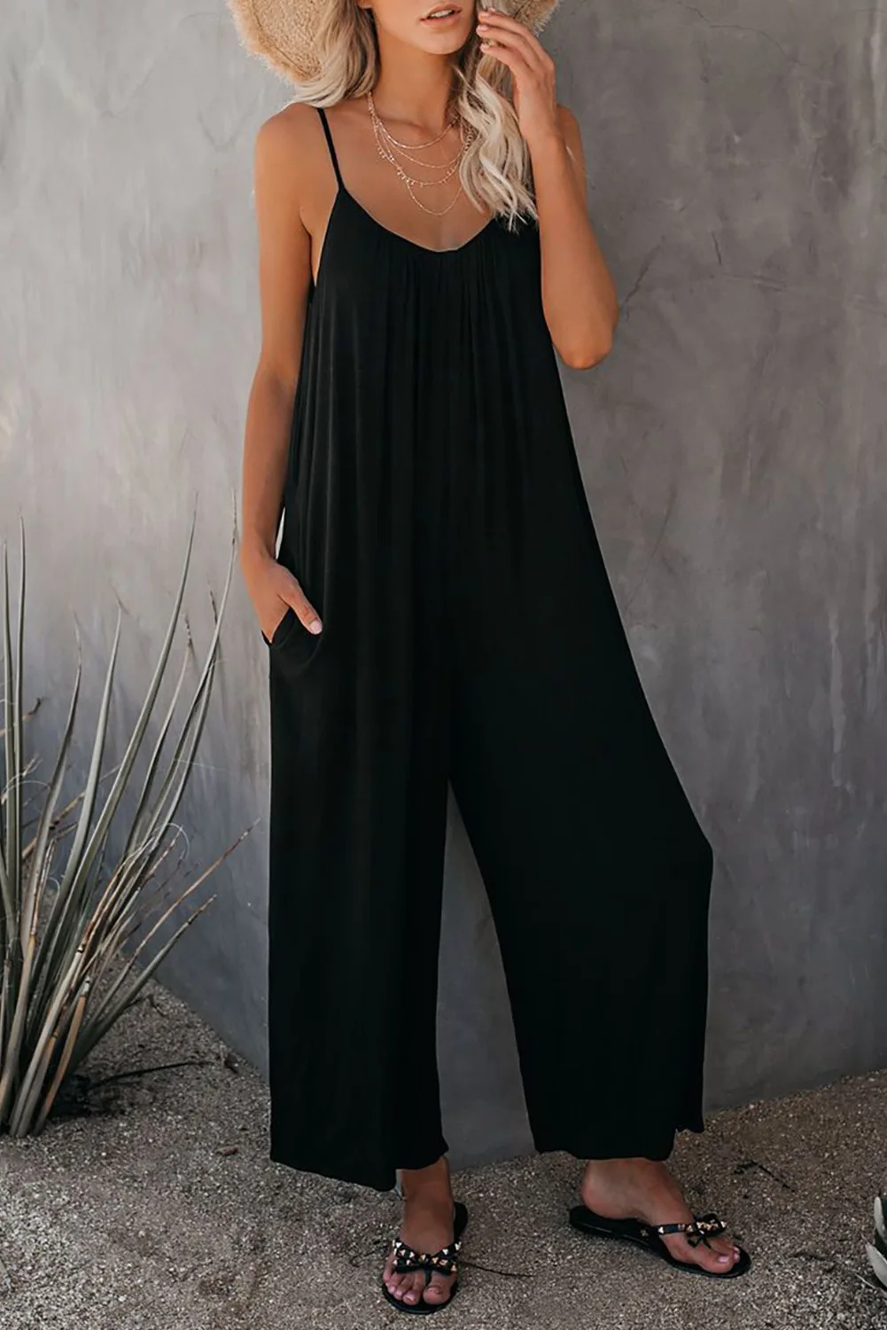 Suspenders solid color pocket casual jumpsuit