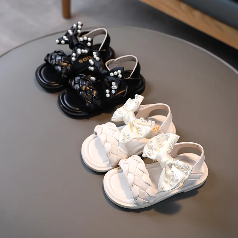 

2022 Summer New Korean Girls Pearl Butterfly-knot Sandals Personalized Woven Vamp Soft Bottom Children Princess Shoes 21-30 Hot