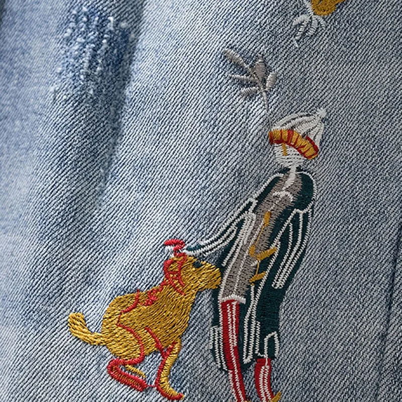 

Plus Size Women Summer Loose Casual Jeans Shorts New 2021 Street Style Cartoon Embroidery Loose Female Denim Hot Pants W168