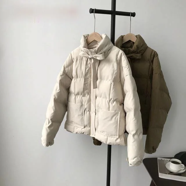

2021 Korean Fashion Short Stand Collar Bow Tie-up Bread Suit Winter Parker Short Coat Kawaii Wide-waisted Personality Coat Women