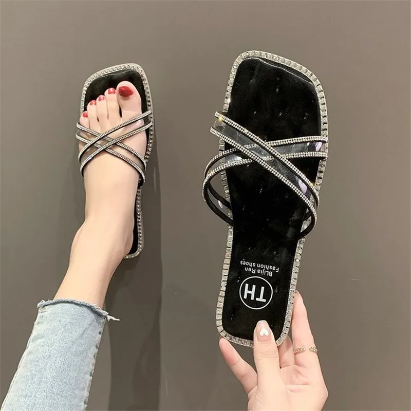 

2021 European and sk American ladies flat-bottomed fashion square-toed sandals and slippers 1661