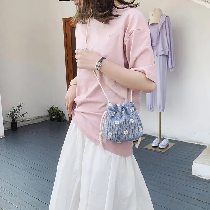 

2021 new fashion lace bucket woven one shoulder messenger small beach bag