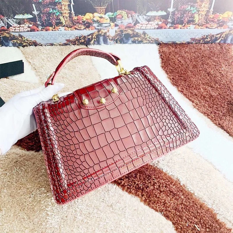 

Кожаные дамские сумочки в стиле ретро, Стильная вместительная модная сумка-мессенджер на одно плечо с узором под кожу крокодила и жемчужина...