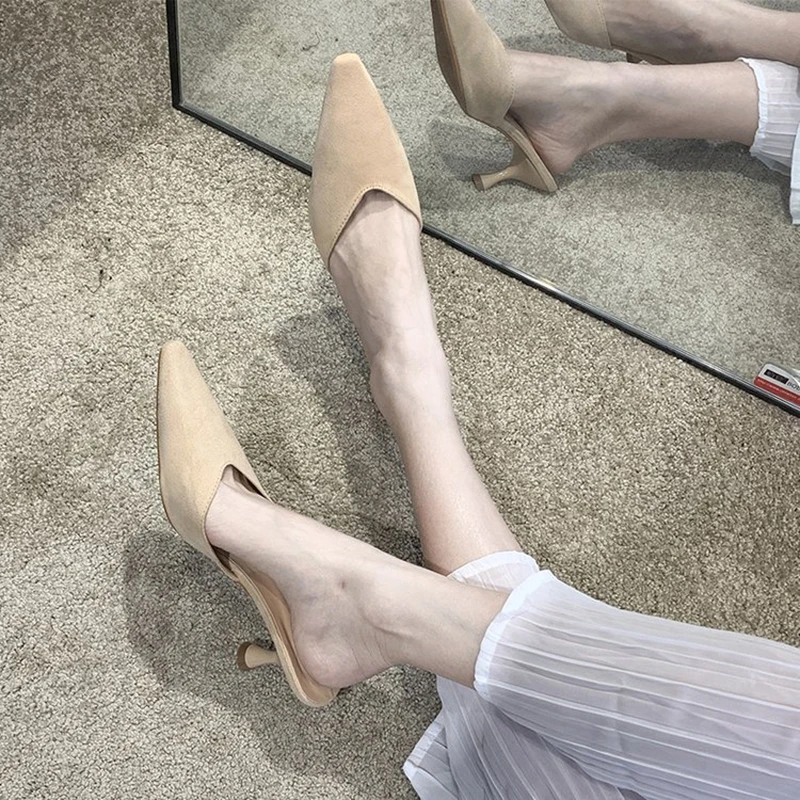 Верхняя одежда С острым носком Туфли без задника Дамские тапочки Спайк шпильками