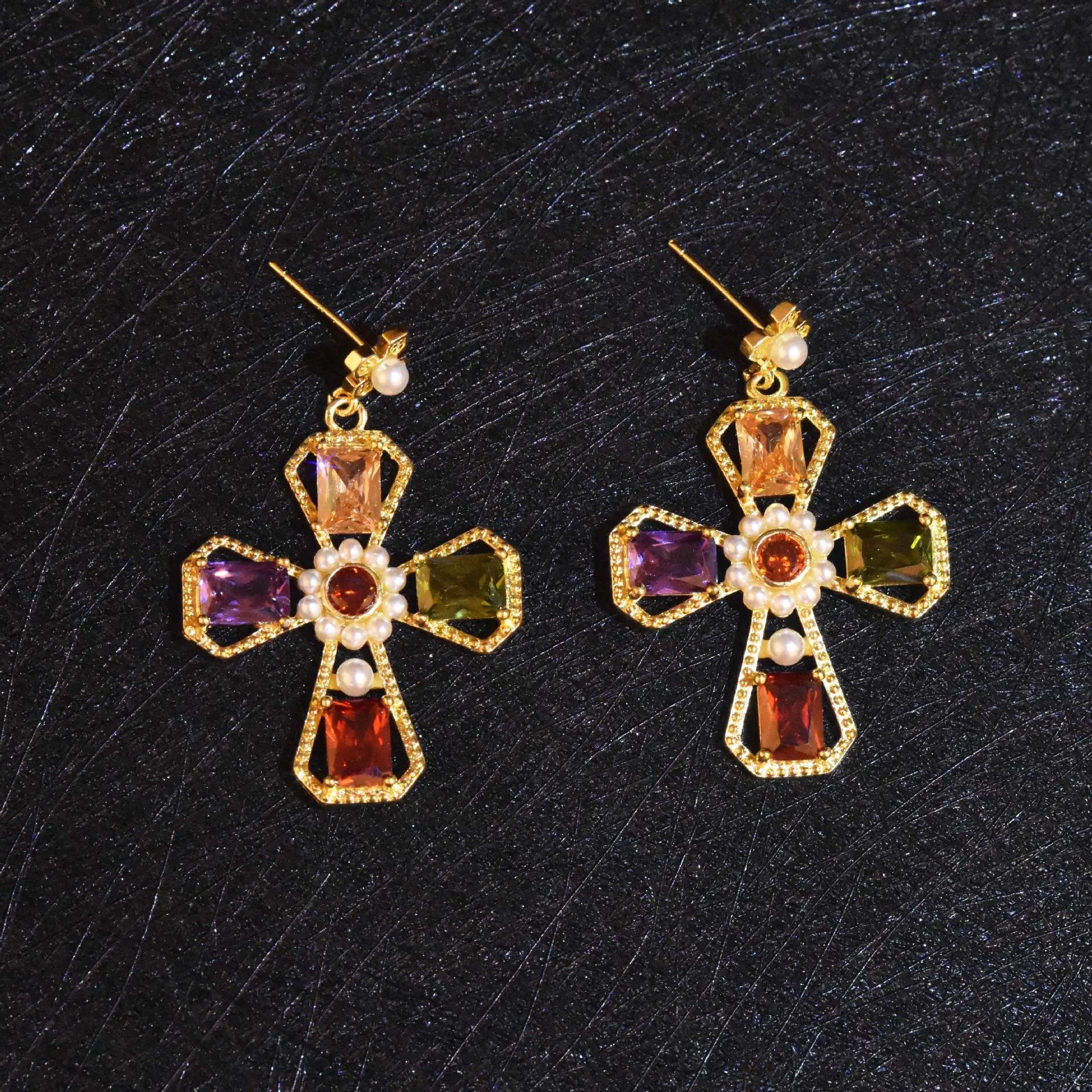 

Foydjew New Earrings 18K Gold Plated Colorful Zircon Christmas Cross Drop Earrings Women's European American Popular Earrings