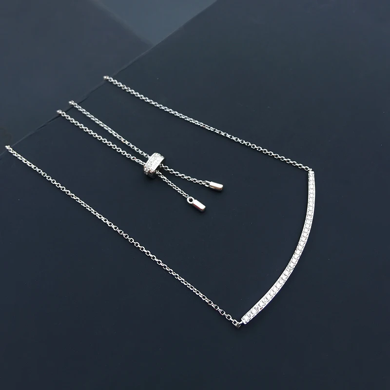 

Simple Geometric Line Luxury Necklace S925 Sterling Silver White Gold Necklace The Same Smile Mid Length Clavicle Chain Jewelry