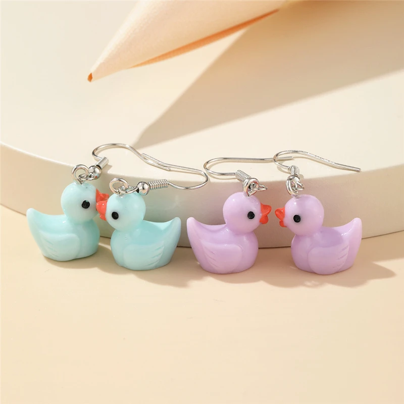 

Lovely Cartoon Duck Hook Earrings Funny Delicate Resina Charms Animals Ear Jewelry For Women Girls Party Gifts